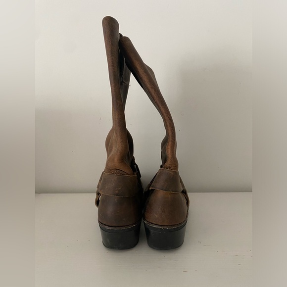 Women’s Frye Leather Boots - Picture 3 of 7